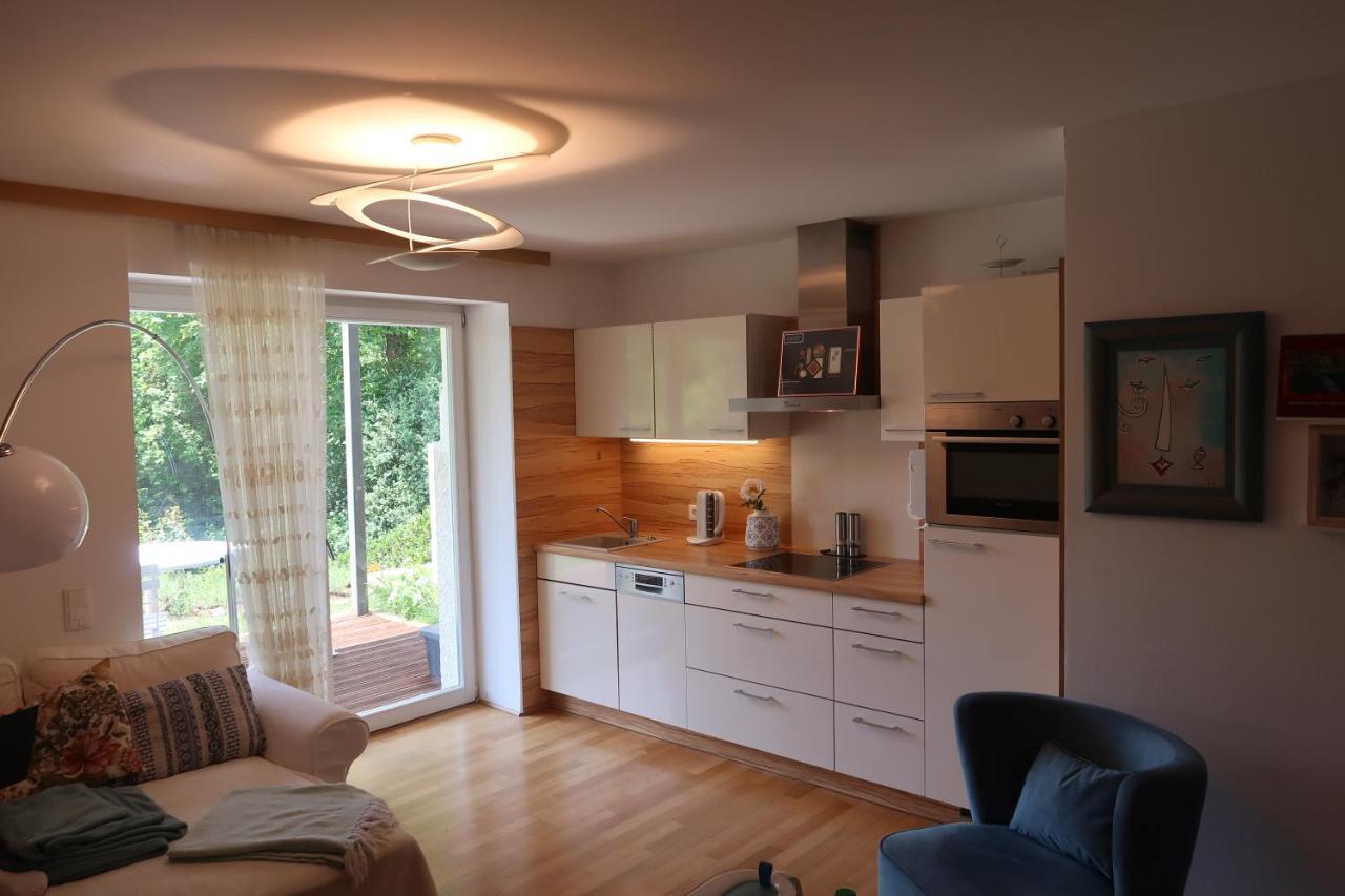 Apartment Im Rosentraum Mit Privater Terasse บาเดน-บาเดน ภายนอก รูปภาพ