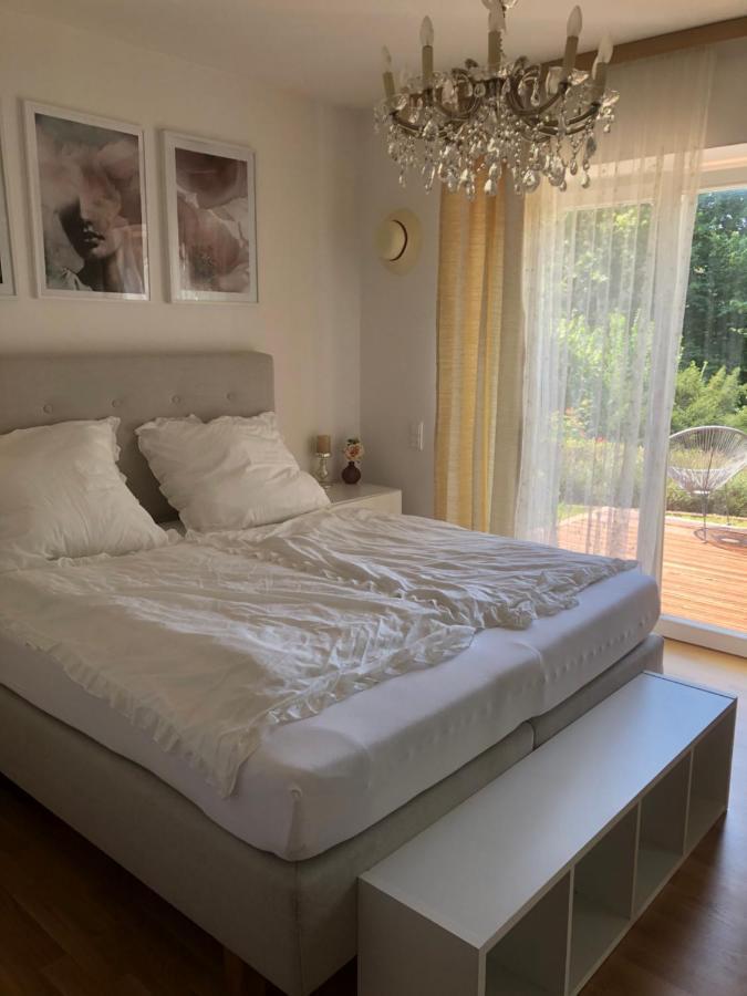 Apartment Im Rosentraum Mit Privater Terasse บาเดน-บาเดน ภายนอก รูปภาพ